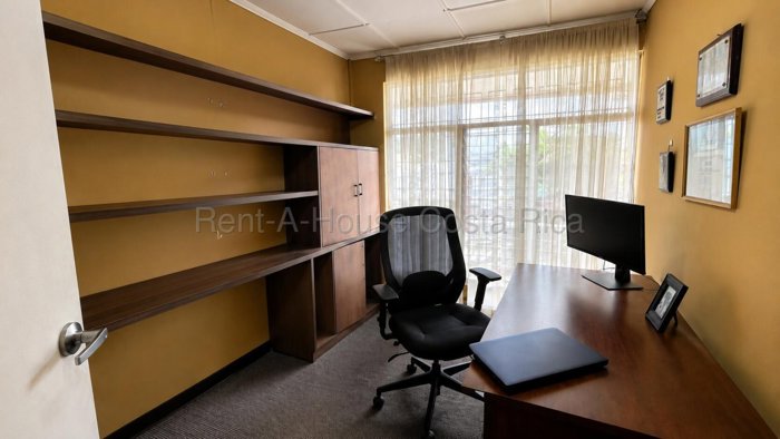 Venta de Propiedad con Uso de Suelo Mixto en Los Yoses #27-256 GS in San Pedro, Montes De Oca, San José — $366,000