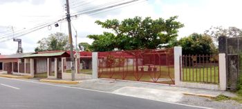 Hotel / Cabinas Guapiles *** Oportunidad de Negocio*** en Guápiles, Pococí, Limón — $2,250,000 - Foto 5 de 7