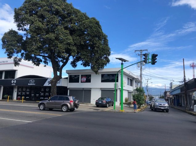 Alquiler de edificio contiguo a la Purdy Motor en San José en Merced, San José — $3,900