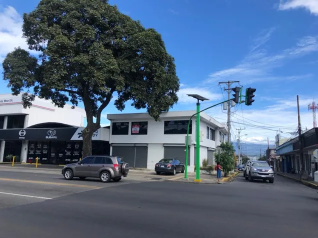 Alquiler de edificio contiguo a la Purdy Motor en San José en Merced, San José — $3,900