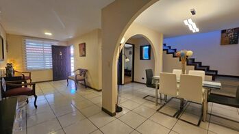 Vendo esta hermosa y cómoda casa en Goicoechea en Mata de Plátano, Goicoechea, San José — $200,000 - Foto 4 de 24