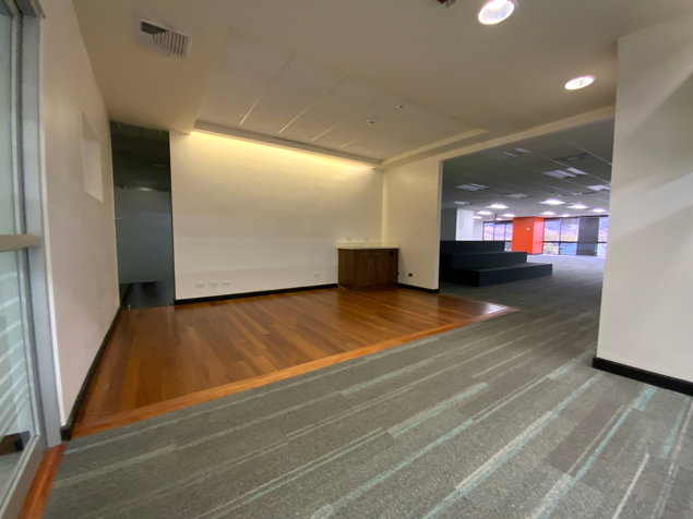 ALQUILO OFICINA EN SANTA ANA en Santa Ana, San José — $18,720 - Foto 2 de 14
