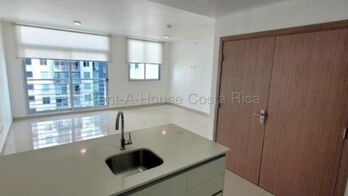 Se alquila apartamento en Cinco Esquinas Tibás 26-2149 en Cinco Esquinas, Tibás, San José — $1,200 - Foto 5 de 24