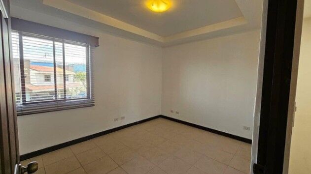 MLS-26-569 VENTA CASA MORAVIA SAN JOSE CONTACTENOS AL # 88987222 in La Trinidad, Moravia, San José — $210,000