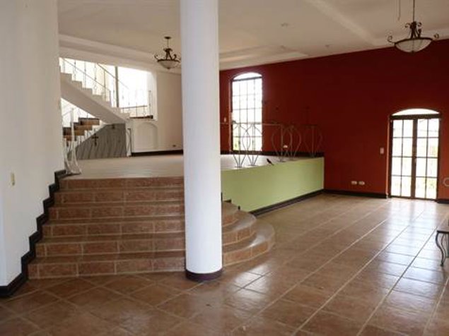 Grande casa & rancho/piscina estilo colonial in Atenas, Alajuela — $1,500,000 - Photo 3 of 20