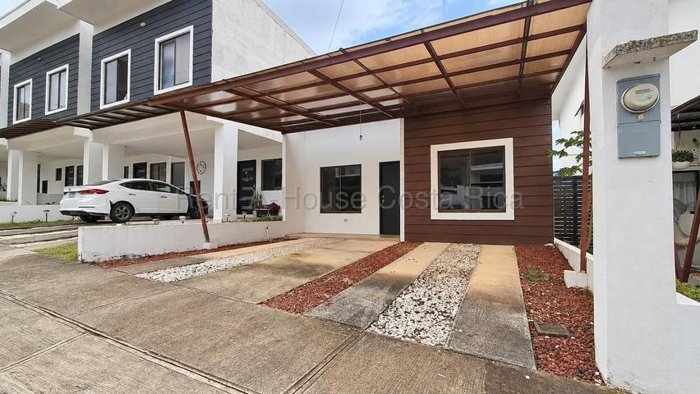 Venta de Casa en Condominio Puerta del Sol, Aguacaliente (San Francisco), Cartago. RAH 27-860 in Aguacaliente, Cartago — ₡ 62 000 000