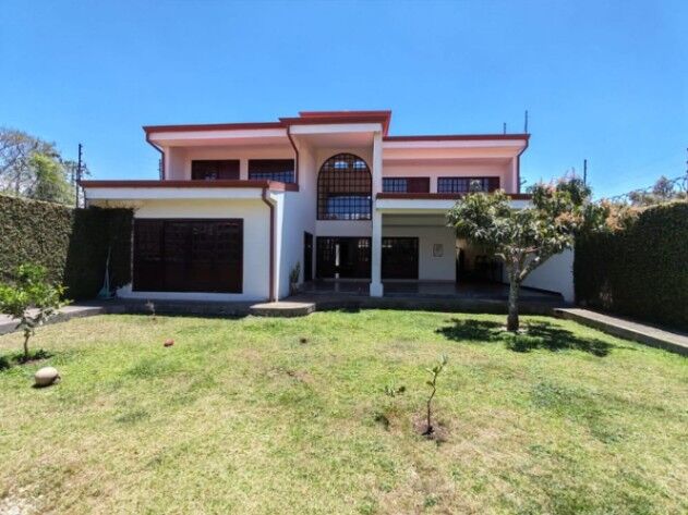 VENDO CASA EN SAN MIGUEL-SANTO DOMINGO, HEREDIA. en San Miguel, Santo Domingo, Heredia — $495,000