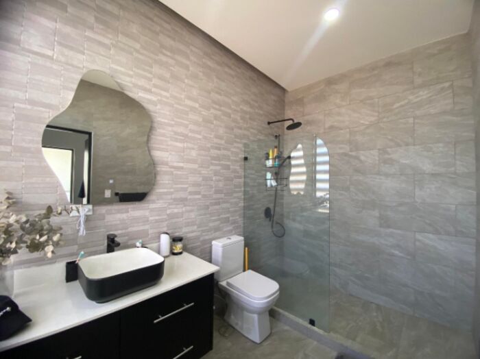 Venta de Casa en San Rafael de Escazû. RAH 25-1633 en San Rafael, Escazú, San José — $388,500