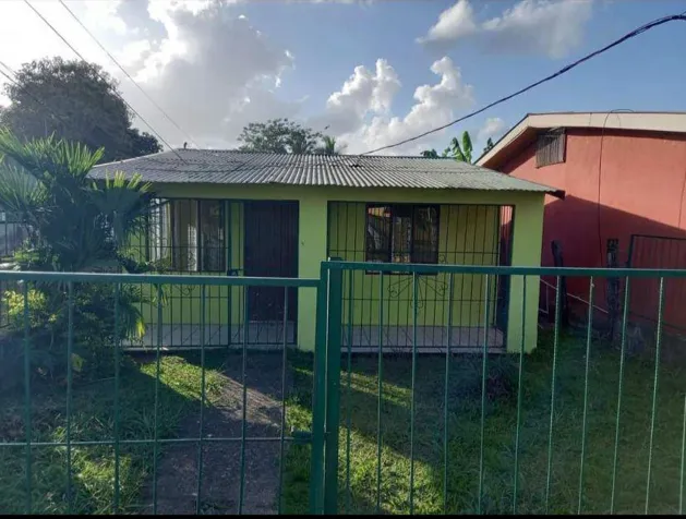 VENTA CASA LIMON SIQUIRRES EL CAIRO en Siquirres, Limón — ₡ 20 000 000