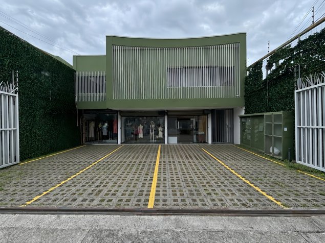 OFICINAS DE 27 M² EN CENTRO COMERCIAL | SAN PEDRO, MONTES DE OCA en San Pedro, Montes De Oca, San José — $550