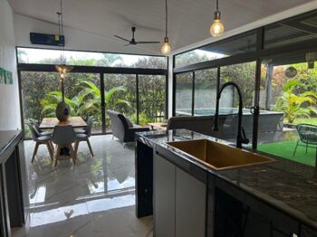 Venta de Casa en Bahia Ballena Uvita Centro en Bahía Ballena, Osa, Puntarenas — $520,000 - Foto 4 de 17