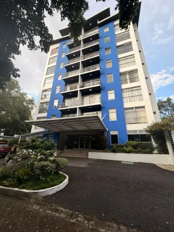 Oportunidad de Apartamento. excelente ubicación Uruca en Uruca, San José — ₡ 70 000 000