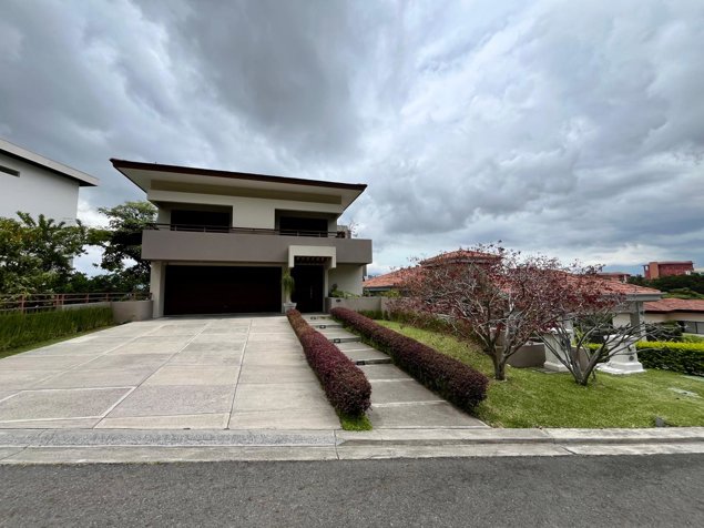 Venta Casa en Condominio Cerro Alto, San Rafael, Escazú en San Rafael, Escazú, San José — $947,000 - Foto 3 de 63