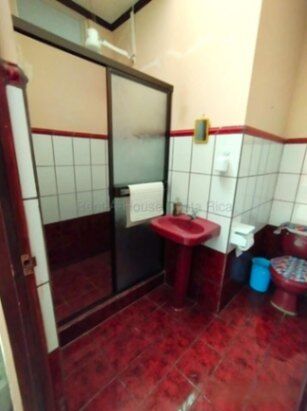 Venta de Casa de 2 Plantas en El Tejar del Guarco. RAH 26-1921 in El Tejar, El Guarco, Cartago — ₡ 85 000 000
