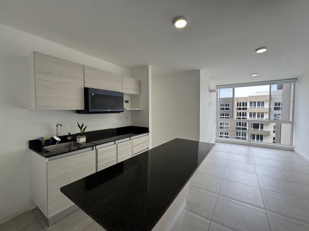 Apartamento en alquiler de 3 habitaciones en Condominio Monte Alto en Granadilla, Curridabat, San José — $1,300 - Foto 2 de 14