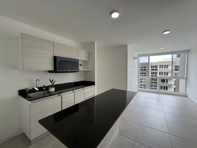 Apartamento en alquiler de 3 habitaciones en Condominio Monte Alto en Granadilla, Curridabat, San José — $1,300 - Foto 2 de 14