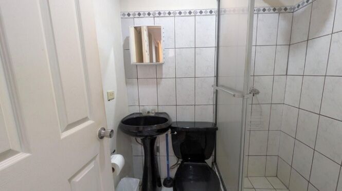 Se alquila espacioso apartamento en Carmen de San José 26-665 in Carmen, San José — $950 - Photo 3 of 10