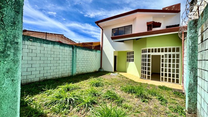 Alquiler Opción de Compra Casa en Resid Malinche Heredia Barva in Barva, Heredia — $250,000