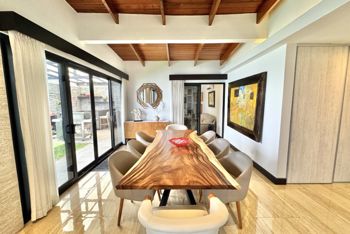 Venta de casa remodelada de un piso en Escazú in San Rafael, Escazú, San José — $425,000 - Photo 4 of 32