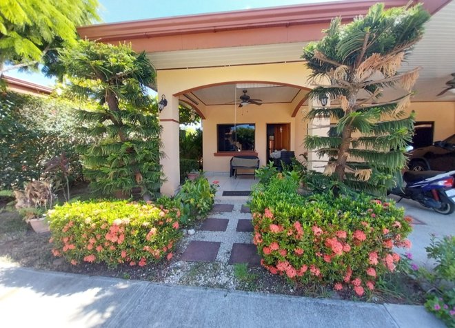 Casa de playa en Condominio Coral Jaco en Jacó, Garabito, Puntarenas — $269,000 - Foto 2 de 14