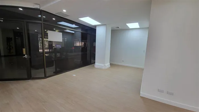 Office space of 120.83 m2 with high profitability in Sabana Sur in Mata Redonda, San José — $360,000 - Photo 3 of 5