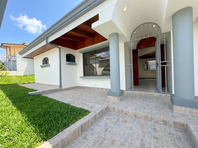 Venta de Casa Guachipelin Norte en San Rafael, Escazú, San José — $435,000