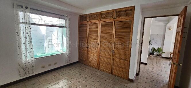 Se alquila apartamento en Escazú San José 26-2012 in Granadilla, Curridabat, San José — ₡ 450 000