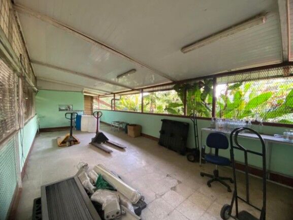 Se vende propiedad de uso mixto con amplio lote en Rio Segundo Alajuela 25-494 en Río Segundo, Alajuela — $1,500,000