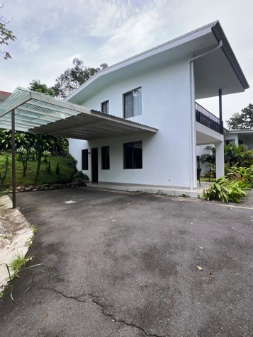 Apartamento de 2 habitaciones y 1 baño en Atenas en Atenas, Alajuela — $1,000