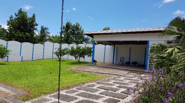 VENTA CASA CERCA PLAYAS BANDERA, BEJUCO Y ESTERILLOS A EXCELENTE PRECIO  en Quepos, Puntarenas — $360,000