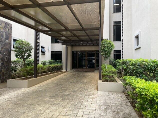 🏠 Vive en el Corazón de Brasil de Santa Ana: Apartamento con Terraza y Vistas Impresionantes 🏠 in Brasil, Santa Ana, San José — $185,000