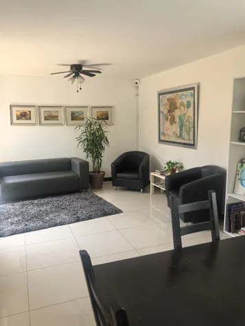 VENTA DE CASA, ESCAZÚ, SAN ANTONIO, CONDOMINIO SAN TELMO en San Rafael, Escazú, San José — $267,721 - Foto 3 de 16
