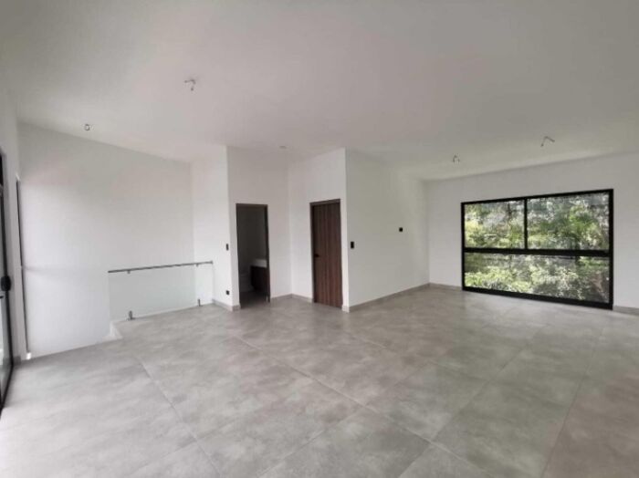 Alquiler casa NUEVA en moderno condominio. Guachipelín, Escazú. en Escazú, San José — $3,000