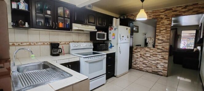 Venta de Casa en Desamparados, San José. RAH 26-68 PRECIO REBAJADO en San Rafael Abajo, Desamparados, San José — ₡ 60 000 000