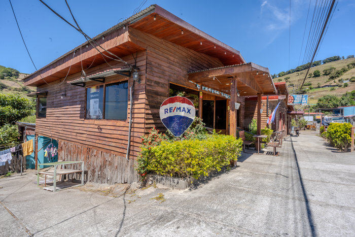 Oportunidad de Inversión: Restaurante en Venta en Zarcero in Zarcero, Alajuela — $720,000 - Photo 2 of 14
