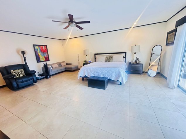 Venta de casa en Pinares, Curridabat in Curridabat, San José — $390,000 - Photo 2 of 19