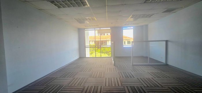 ALQUILER DE OFICINA, SAN JOSÉ, SANTA ANA, PARQUE EMPRESARIAL FORUM 1 in Santa Ana, San José — $1,119