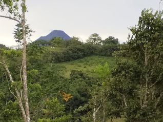 De Oportunidad Bella Finca en Monterrey de San Carlos.