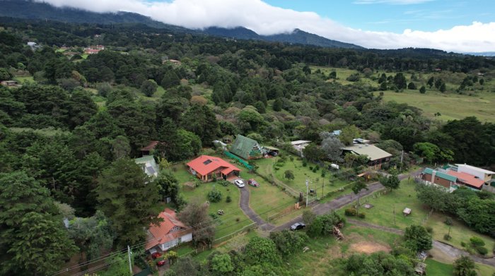 Casa Monte de la Cruz - Heredia in San Rafael, Heredia — $400,000 - Photo 2 of 29