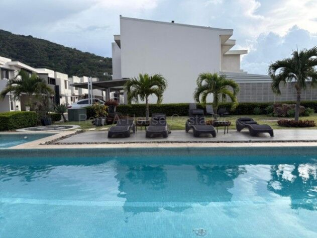 Venta de Casa en Río Oro de Piedades, Santa Ana. RAH 26-2009  en Piedades, Santa Ana, San José — $239,900