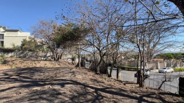 MLS-26-1572 LS VENTA LOTE SAN RAFAEL ESCAZU CONTACTENOS AL # 86127562 in San Rafael, Escazú, San José — $225,000