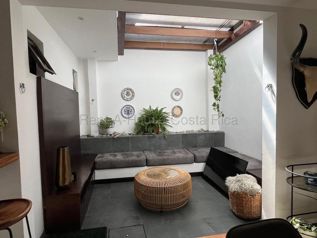 CASA EN VENTA EN SAN RAFAEL ESCAZÙ en San Rafael, Escazú, San José — $240,000 - Foto 2 de 11