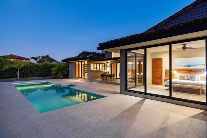 Casa de Lujo Frente al Golf en Hacienda Pinilla con Piscina en Tamarindo, Santa Cruz, Guanacaste — $1,395,000 - Foto 3 de 19