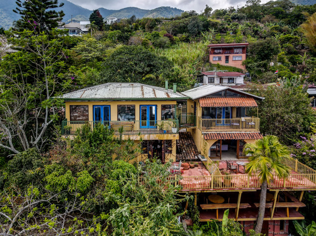 Venta de Hotel Boutique en las Montañas de Escazú - OPORTUNIDAD in San Antonio, Escazú, San José — $1,250,000 - Photo 3 of 49