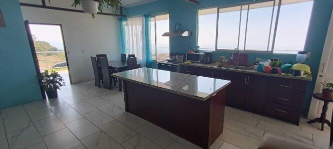 Se vende Casa Impresionante en Grecia, Alajuela en San Pedro, Poás, Alajuela — $225