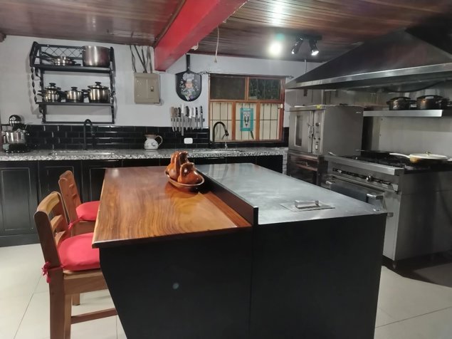 Propiedad con 2 casas Generadora de Ingresos San Isidro, Alajuela in San Isidro, Alajuela — $377,000 - Photo 3 of 20