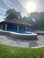 Exclusivo lote en Condominio Plantation Estates Naranjo