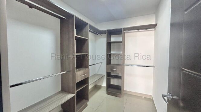 Alquiler de Apartamento en Alajuelita-San Felipe, San José. RAH 26-1572 in San Felipe, Alajuelita, San José — $1,050