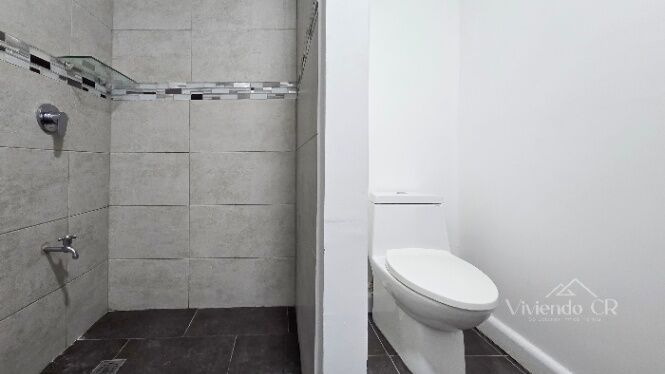 POZOS DE SANTA ANA DE 2 HABITACIONES - VISTA PRECIOSA en Pozos, Santa Ana, San José — $1,300