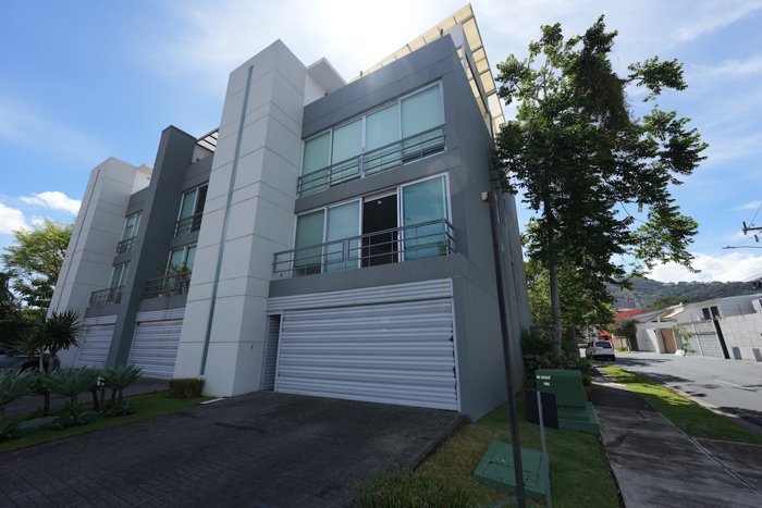 Loft de 1 habitación en Guachipelín Sur, Escazú in Escazú, San José — $220,000